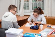Чтобы помогать людям